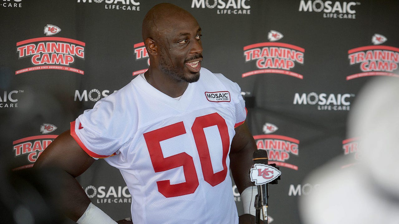 All eyes on $101 million man as Chiefs' Houston gets to work